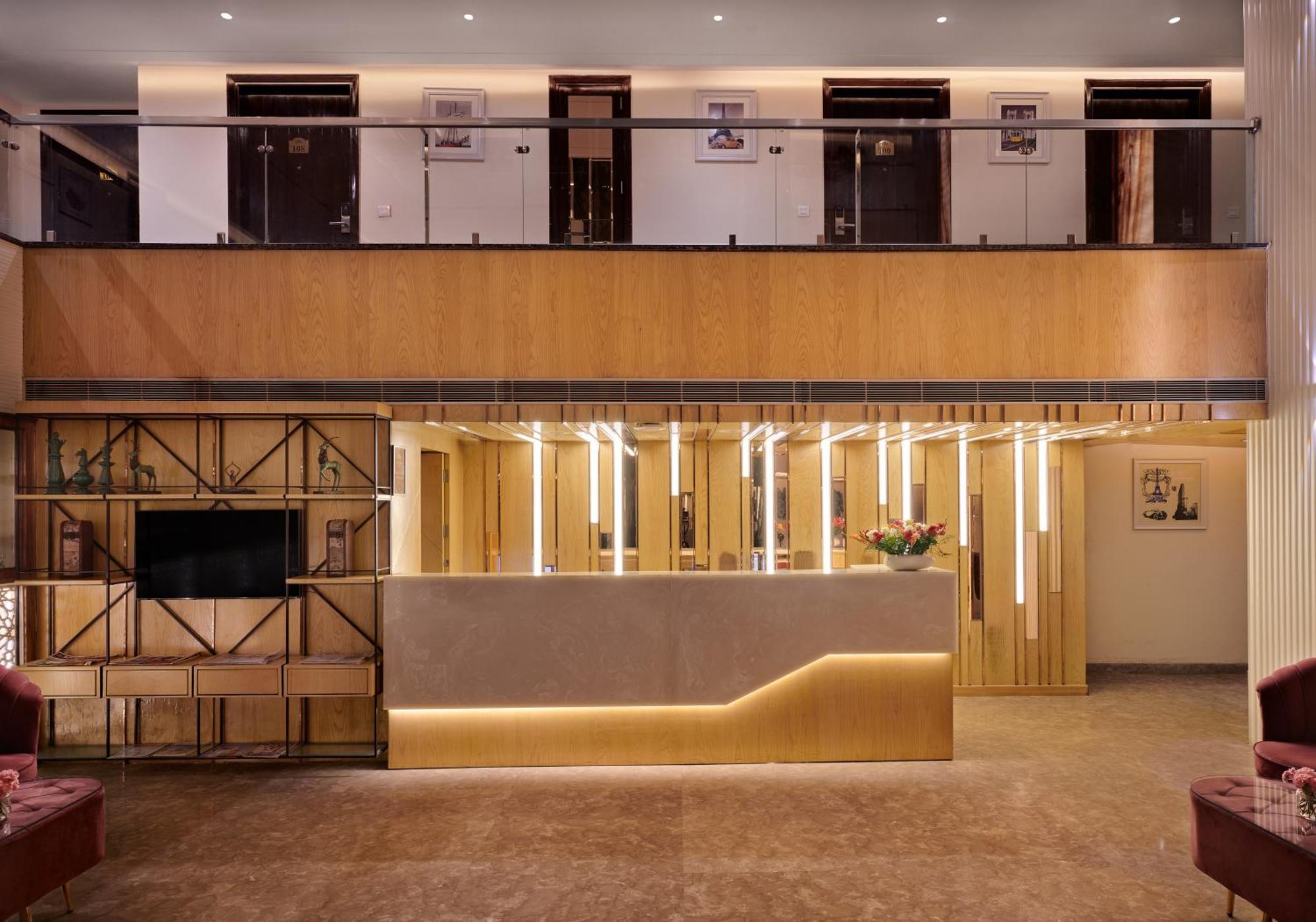 Deventure Sarovar Portico Patel Nagar New Delhi Eksteriør bilde